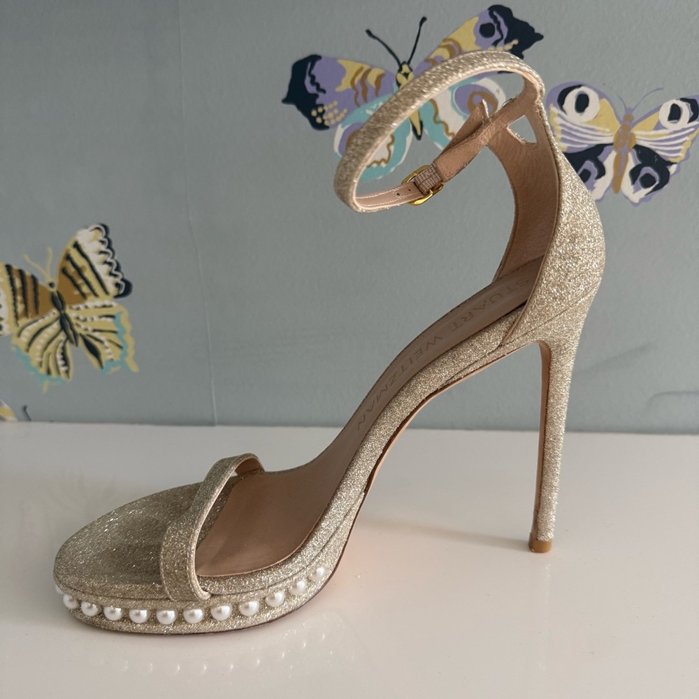 Stuart Weitzman Gold Glitter Pearl Platform Sandals - Picture 9 of 12